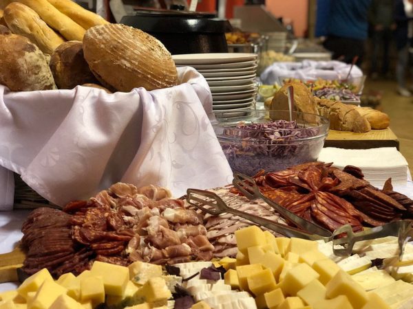 Catering Brno - odpolední raut